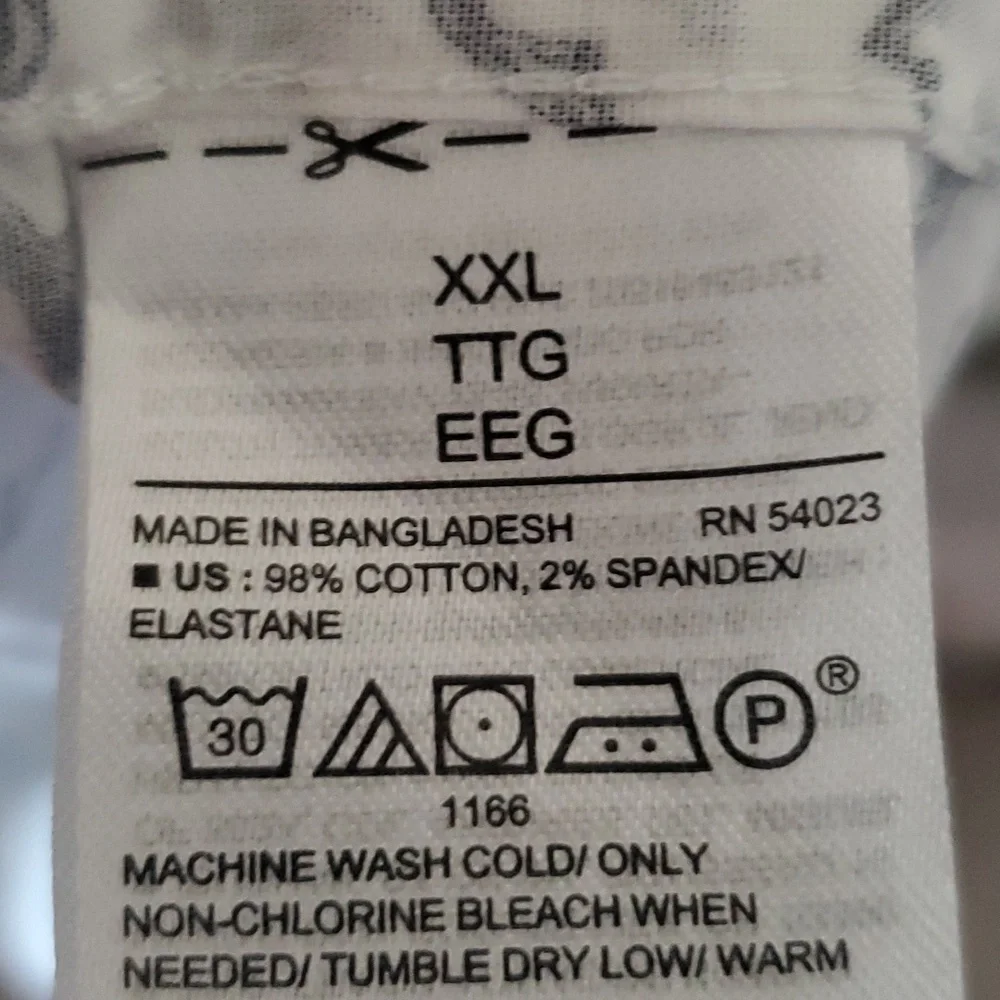 Old Navy short sleeve shirt - Picture 7 of 8